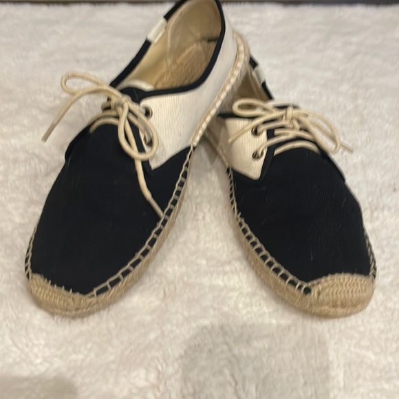 Solids Colour Block Lace Up shoes - Picture 1 of 8